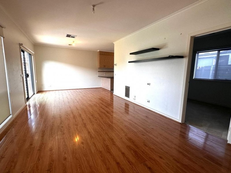 4 Bethune Drive, Hampton Park VIC 3976