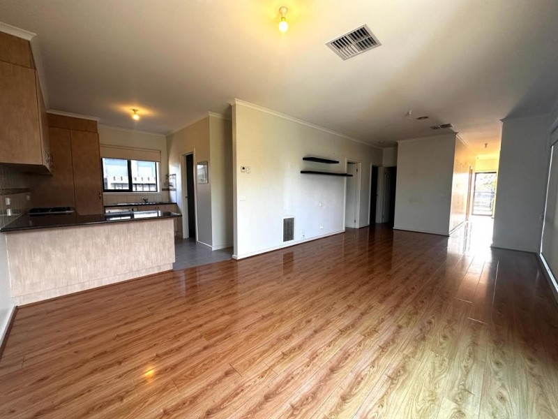 4 Bethune Drive, Hampton Park VIC 3976