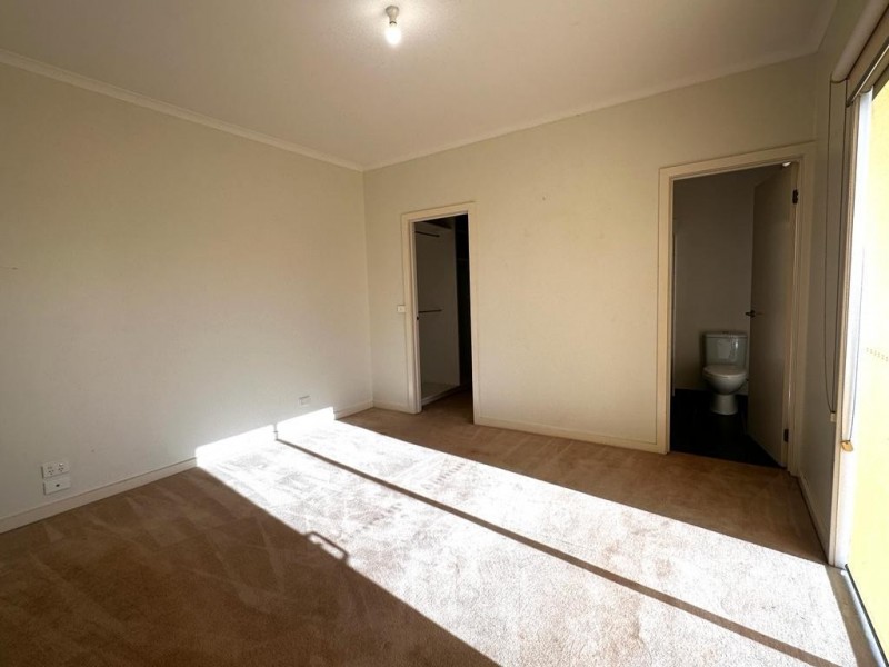 4 Bethune Drive, Hampton Park VIC 3976