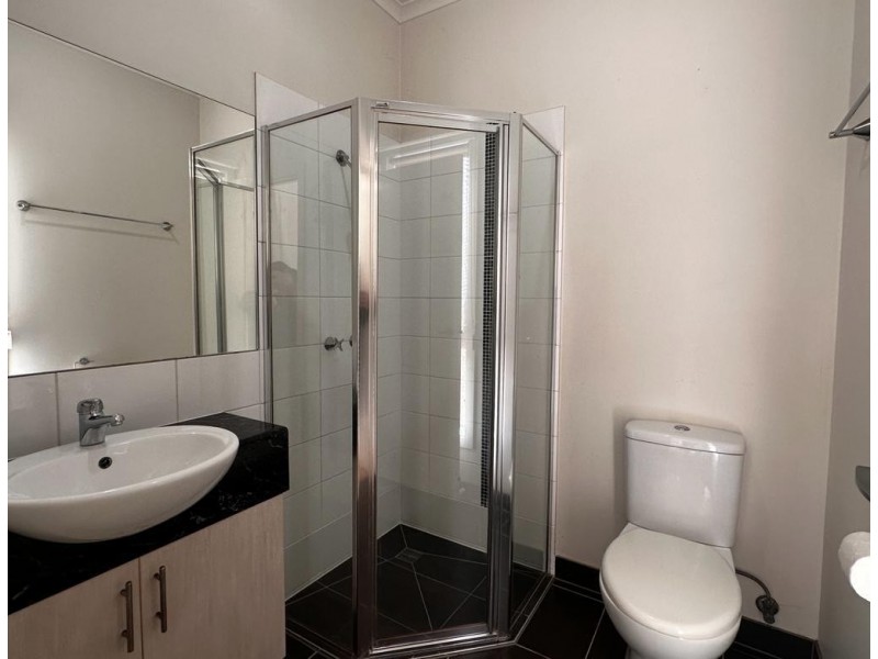 4 Bethune Drive, Hampton Park VIC 3976