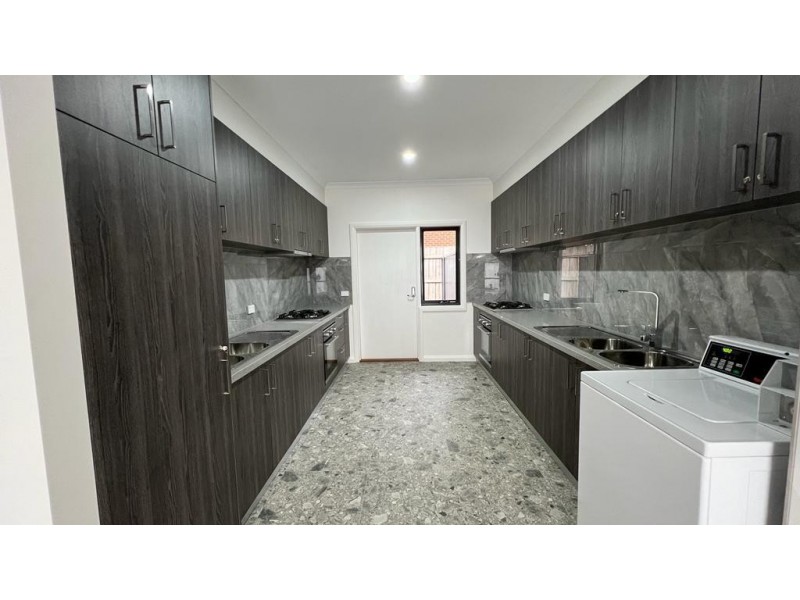 2 Albert Road, Hallam VIC 3803