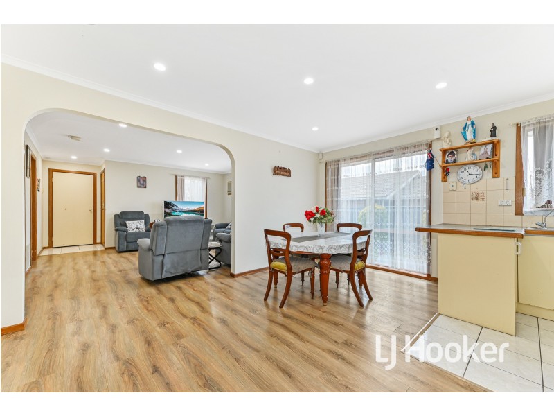 1/79 Oaktree Drive, Hampton Park VIC 3976