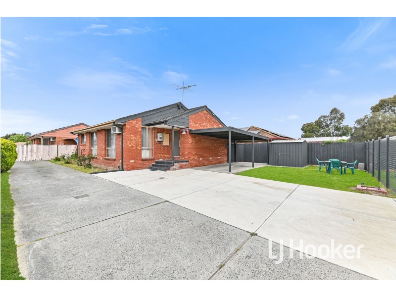 1/79 Oaktree Drive, Hampton Park VIC 3976
