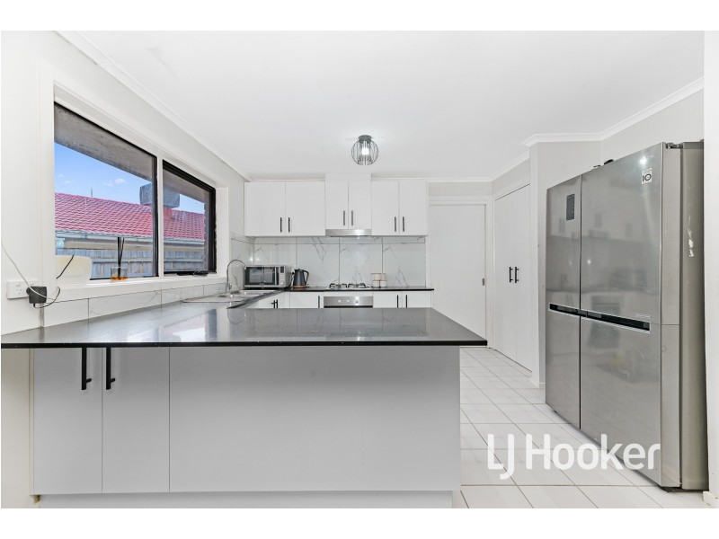 14 Beth Court, Hampton Park VIC 3976