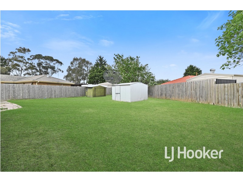 14 Beth Court, Hampton Park VIC 3976