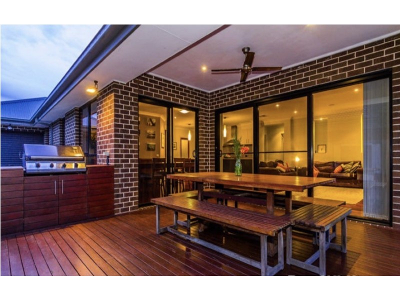 25 Henning Avenue, Lynbrook VIC 3975