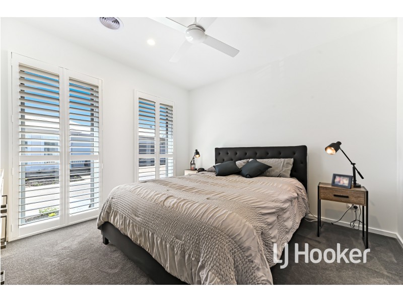 22 Terrestrial Road, Clyde North VIC 3978