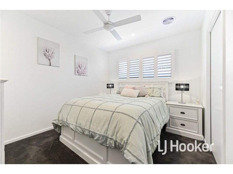 22 Terrestrial Road, Clyde North VIC 3978