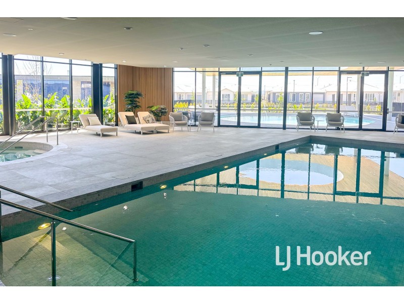 22 Terrestrial Road, Clyde North VIC 3978