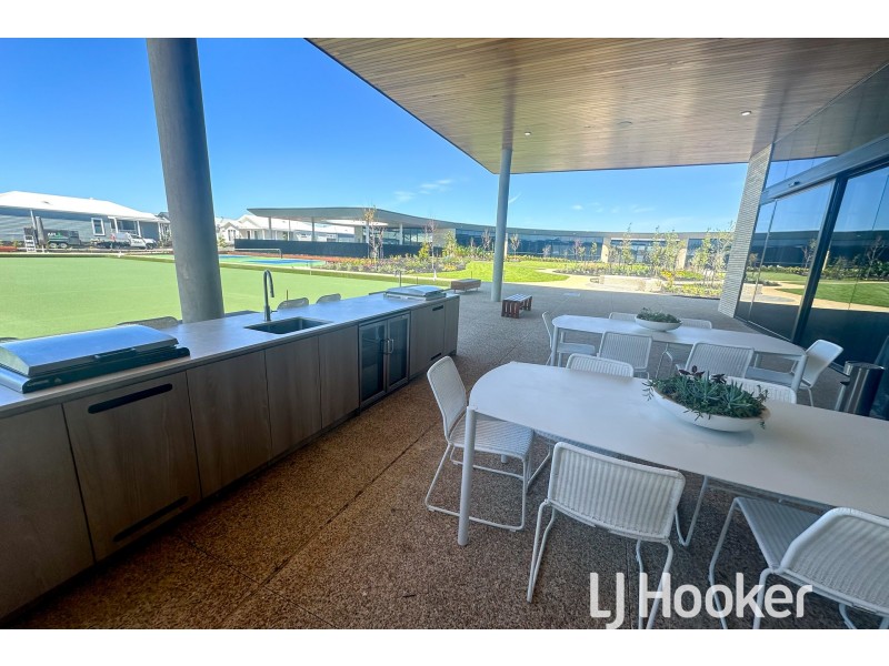 22 Terrestrial Road, Clyde North VIC 3978