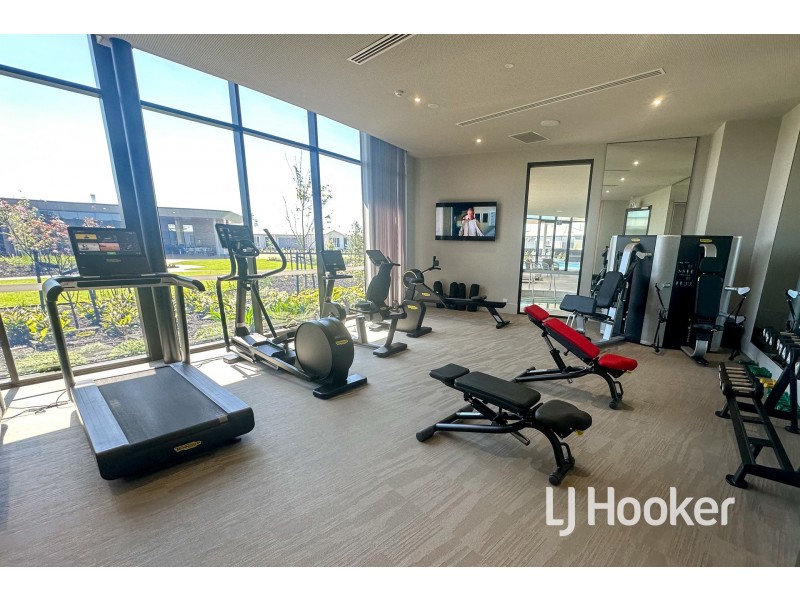 22 Terrestrial Road, Clyde North VIC 3978