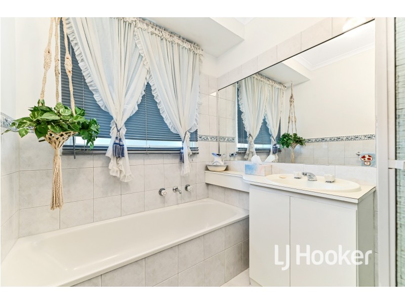 13 Casuarina Court, Hampton Park VIC 3976