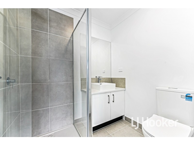 40 Merribrook Boulevard, Clyde VIC 3978