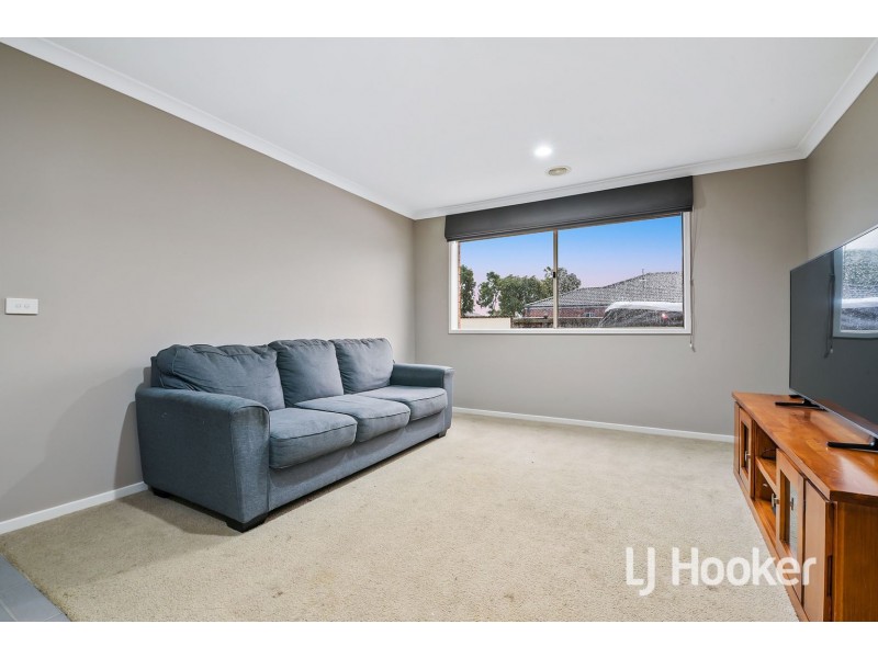 7 Ramel Way, Pakenham VIC 3810