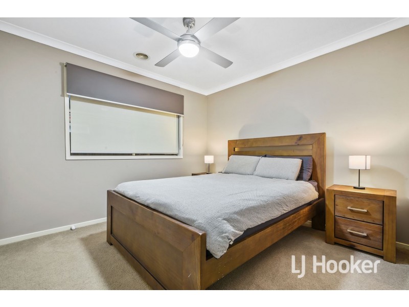 7 Ramel Way, Pakenham VIC 3810