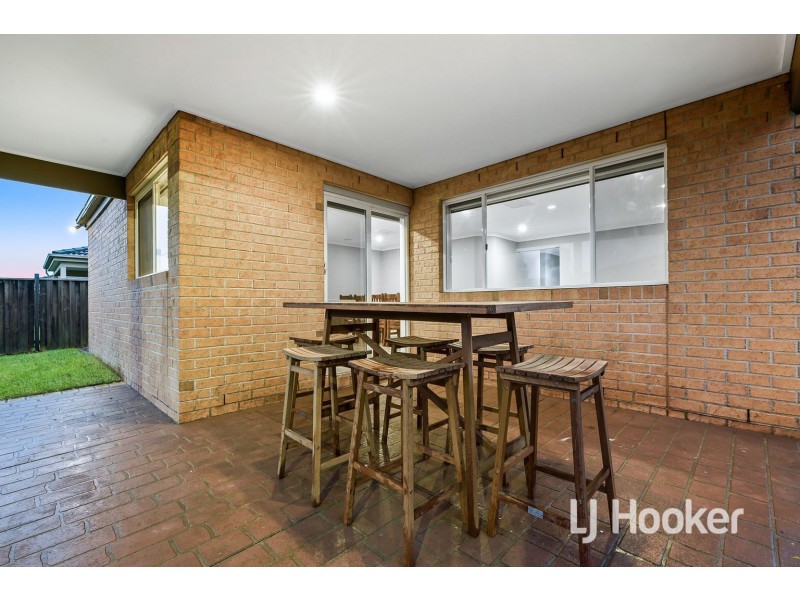 7 Ramel Way, Pakenham VIC 3810