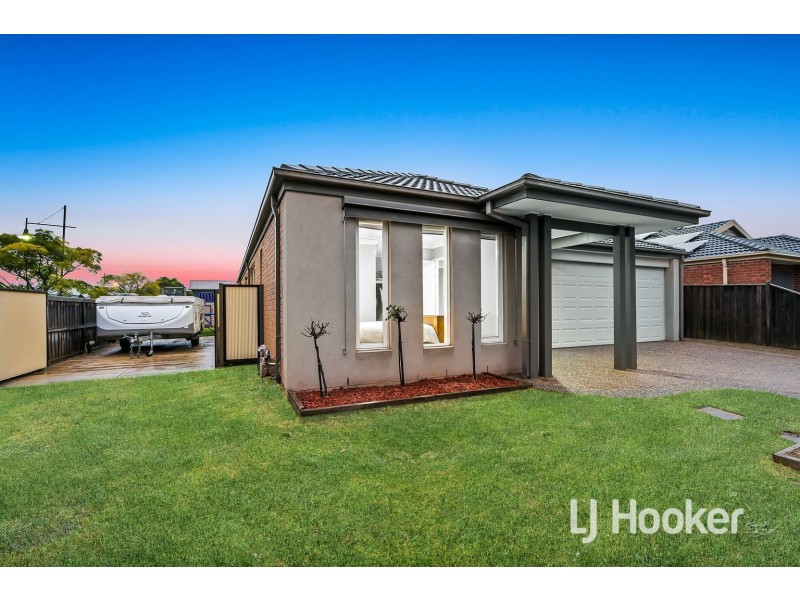 7 Ramel Way, Pakenham VIC 3810