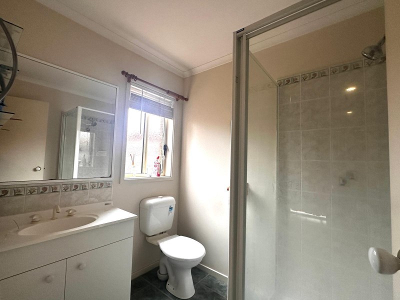 6 Greenlea Grove, Hampton Park VIC 3976