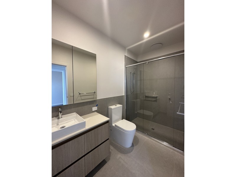 24 Depeche Way, Cranbourne South VIC 3977