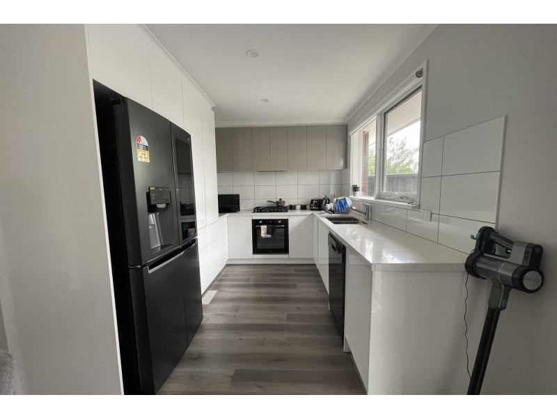 1/21 Hawking Avenue, Hampton Park VIC 3976