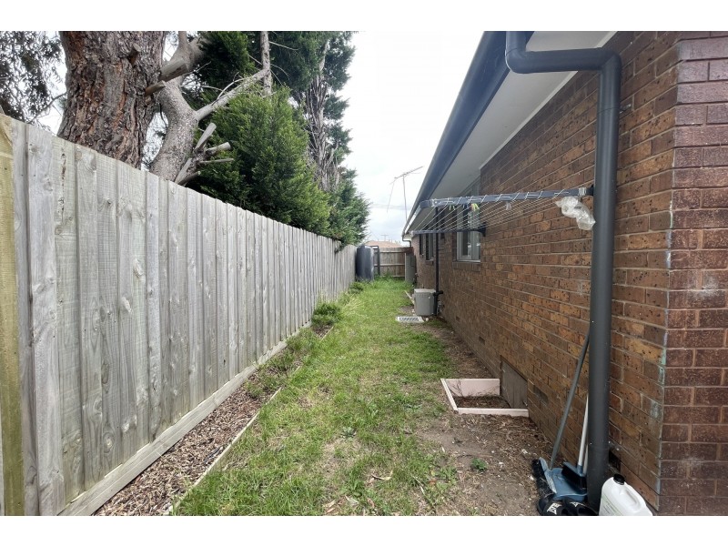 1/21 Hawking Avenue, Hampton Park VIC 3976