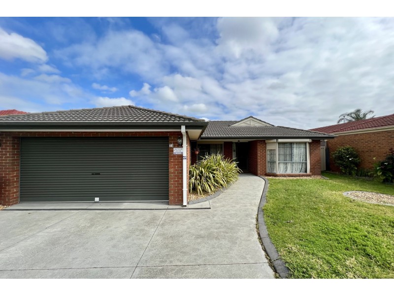 23 Cornwell Crescent, Cranbourne East VIC 3977