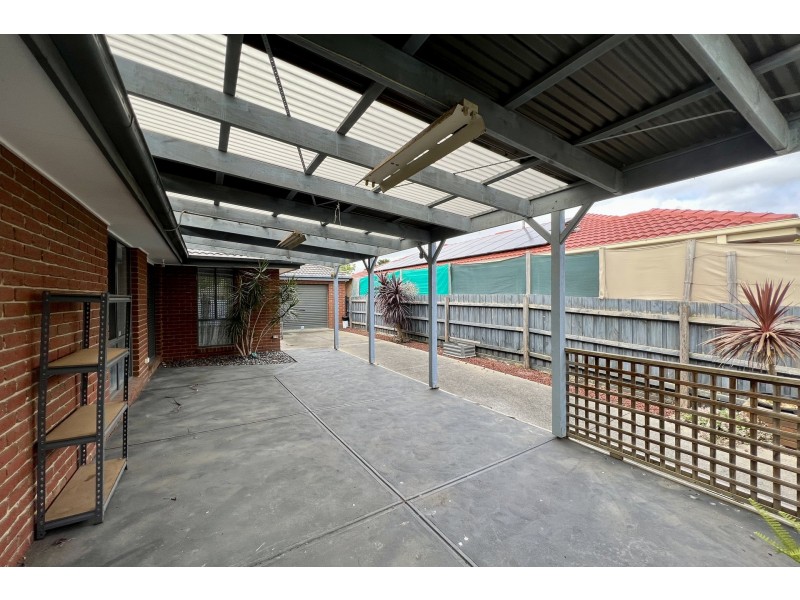 23 Cornwell Crescent, Cranbourne East VIC 3977
