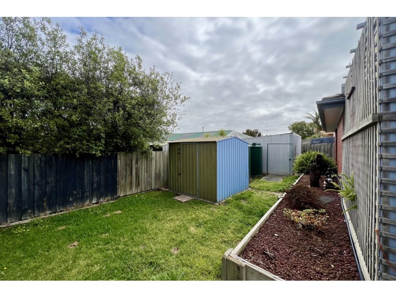 23 Cornwell Crescent, Cranbourne East VIC 3977