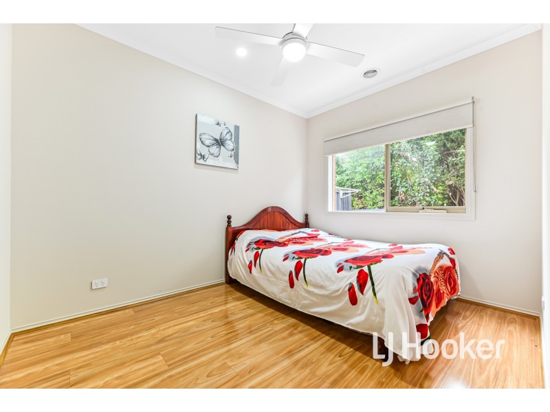 15 Ironwood Avenue, Cranbourne North VIC 3977