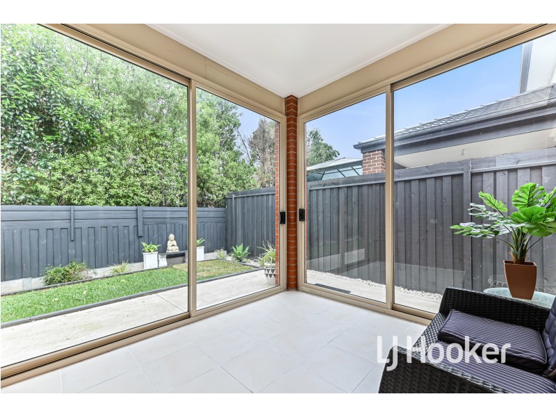 15 Ironwood Avenue, Cranbourne North VIC 3977