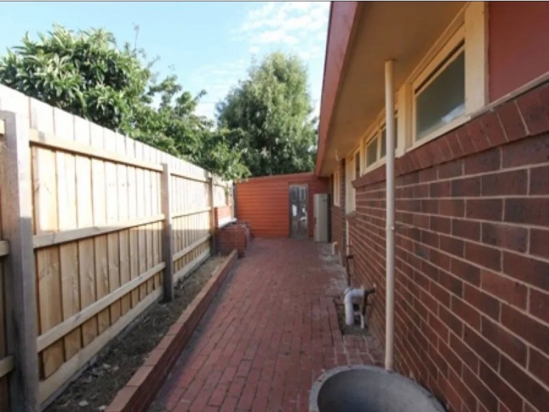 23 Somerville Road, Hampton Park VIC 3976