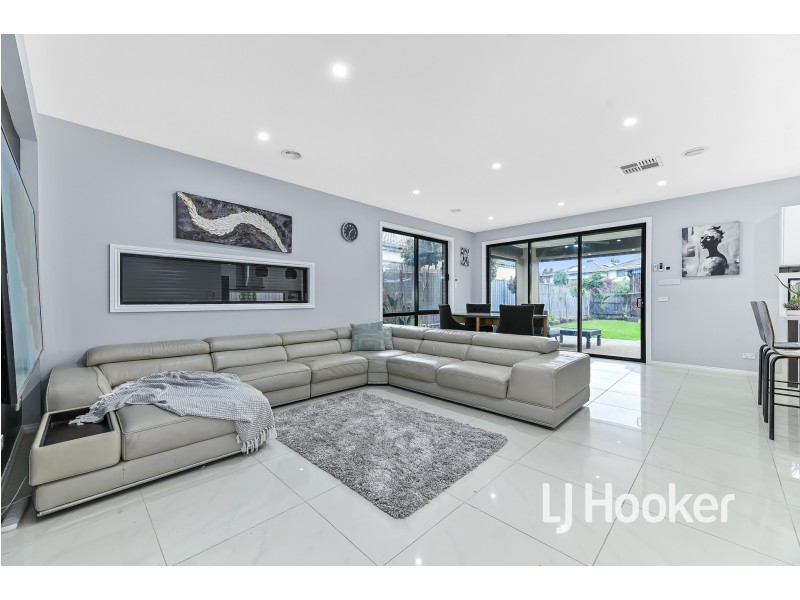 32 Lemongrove Way, Berwick VIC 3806