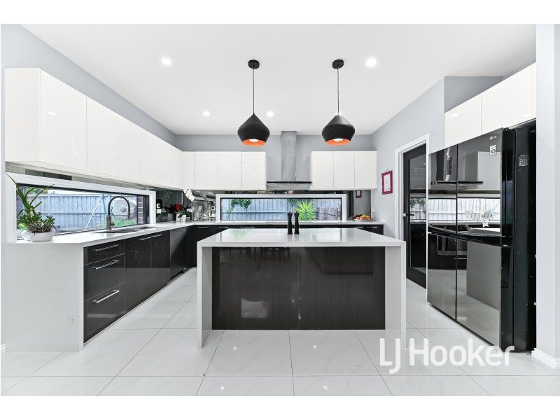 32 Lemongrove Way, Berwick VIC 3806