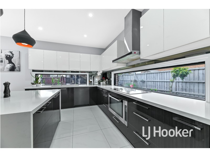 32 Lemongrove Way, Berwick VIC 3806