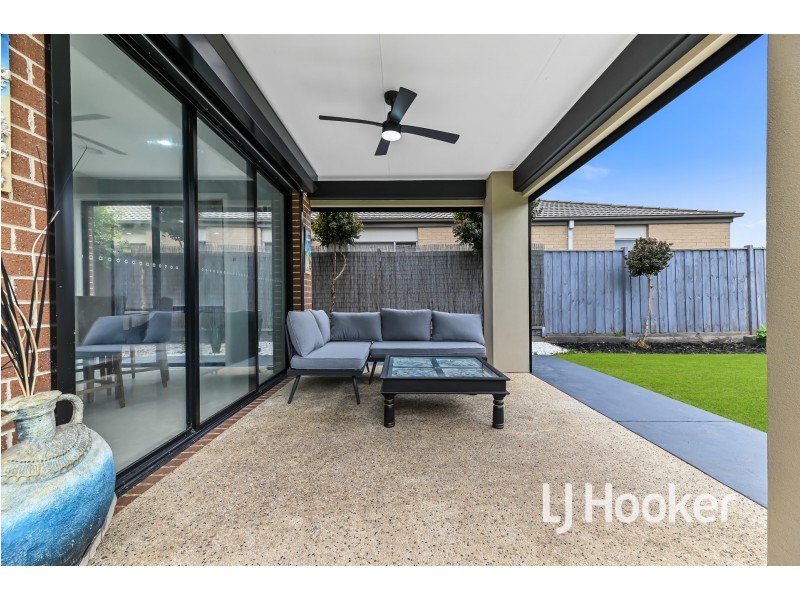 32 Lemongrove Way, Berwick VIC 3806