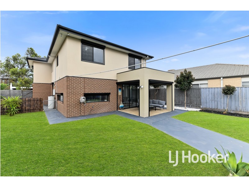 32 Lemongrove Way, Berwick VIC 3806