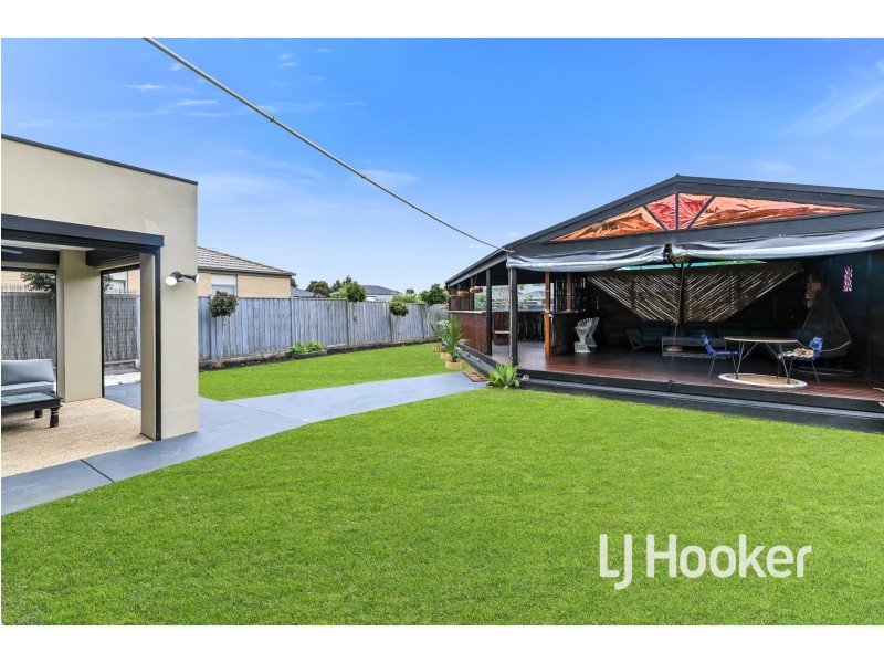 32 Lemongrove Way, Berwick VIC 3806
