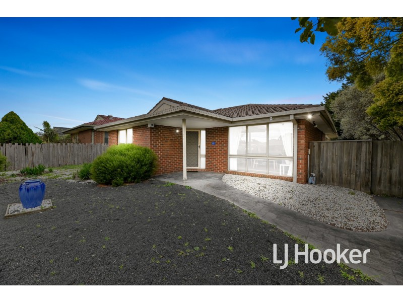 11 Ireland Avenue, Narre Warren VIC 3805