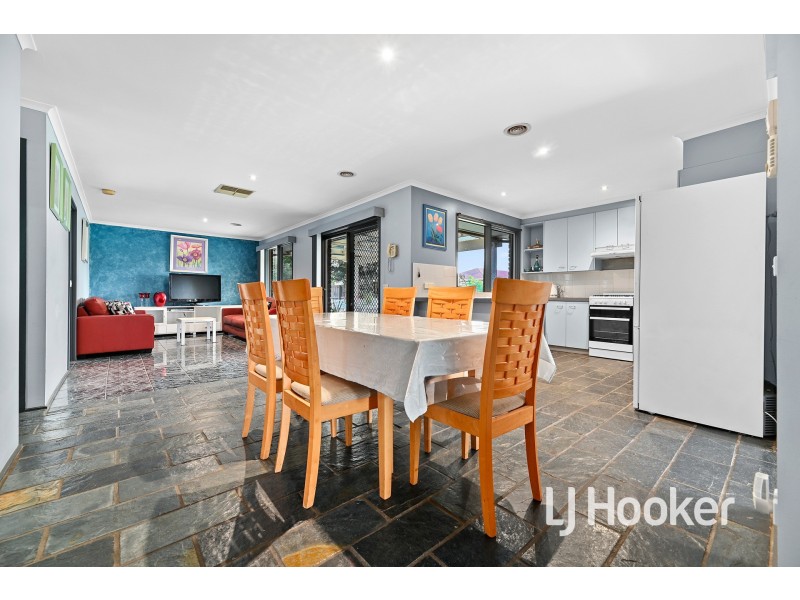 11 Ireland Avenue, Narre Warren VIC 3805