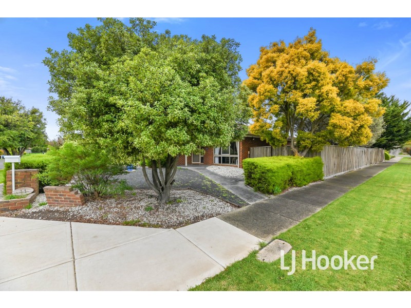 11 Ireland Avenue, Narre Warren VIC 3805