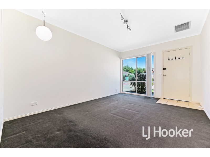 2/96 Botanical Grove, Doveton VIC 3177