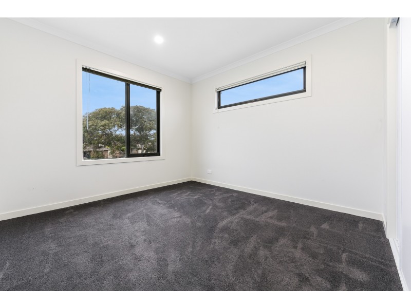 14/118 Kennington Park Drive, Endeavour Hills VIC 3802