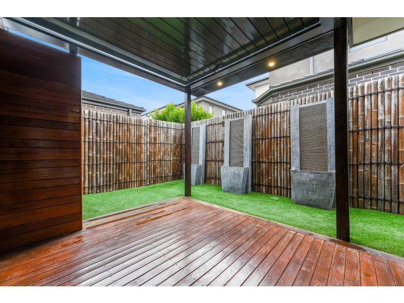 14/118 Kennington Park Drive, Endeavour Hills VIC 3802
