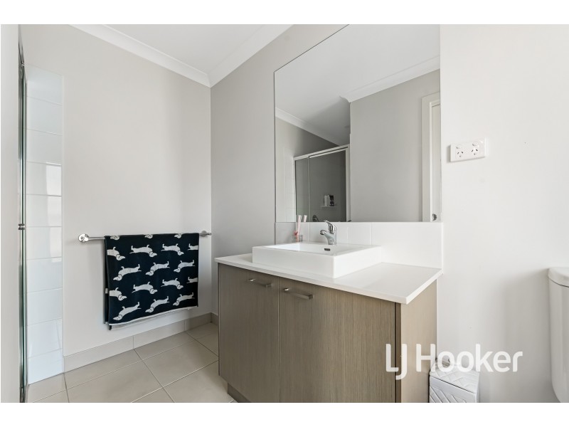 93 Parkhurst Drive, Cranbourne East VIC 3977