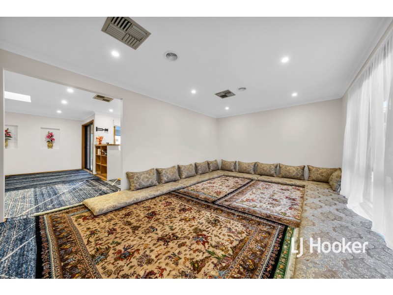 6 Lynne Court, Hallam VIC 3803