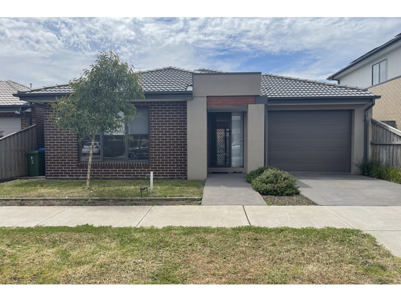78 Highmount Drive, Hampton Park VIC 3976