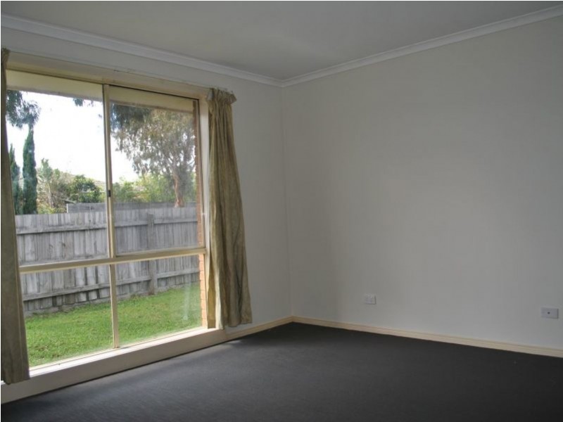 15 Strabane Way, Hampton Park VIC 3976