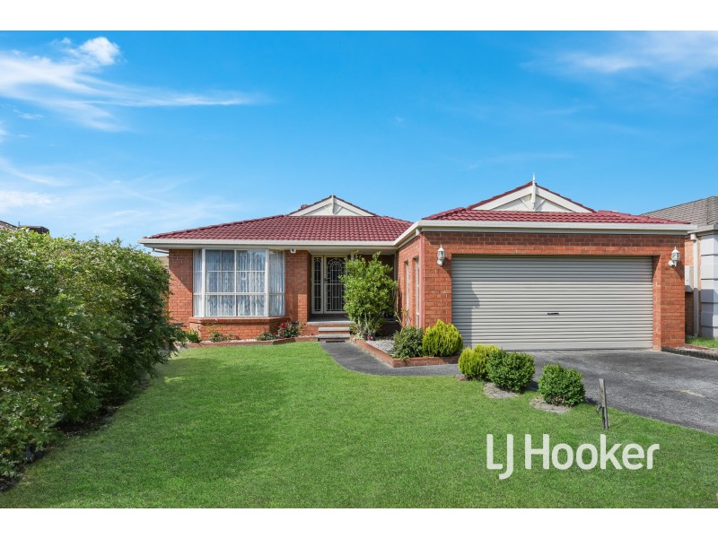 6 Cirrus Close, Hampton Park VIC 3976