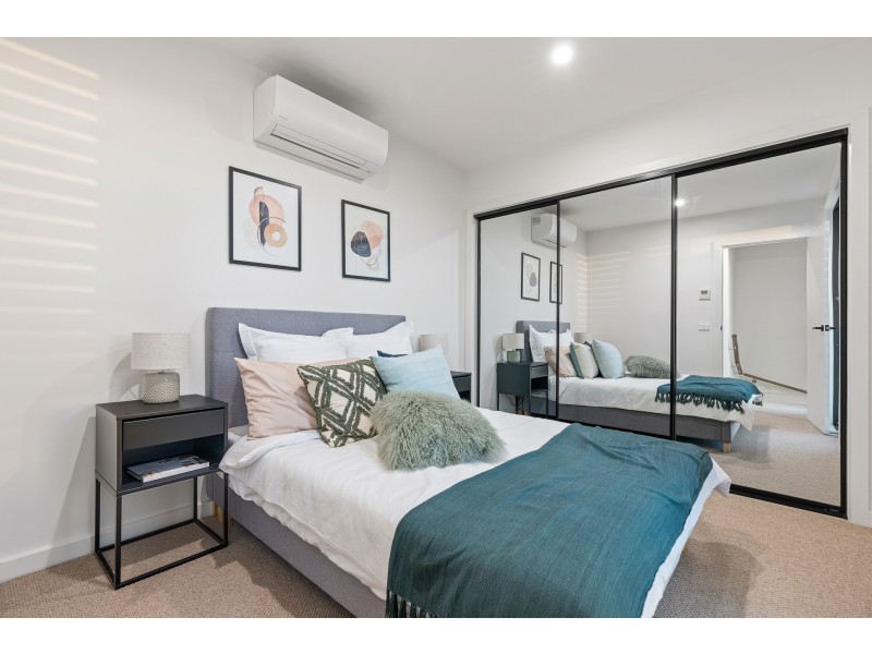 2/2 Montgomery Avenue, Mount Waverley VIC 3149