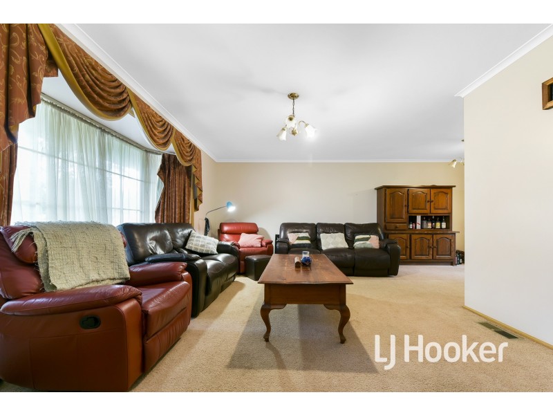 17 Pirra Place, Narre Warren VIC 3805